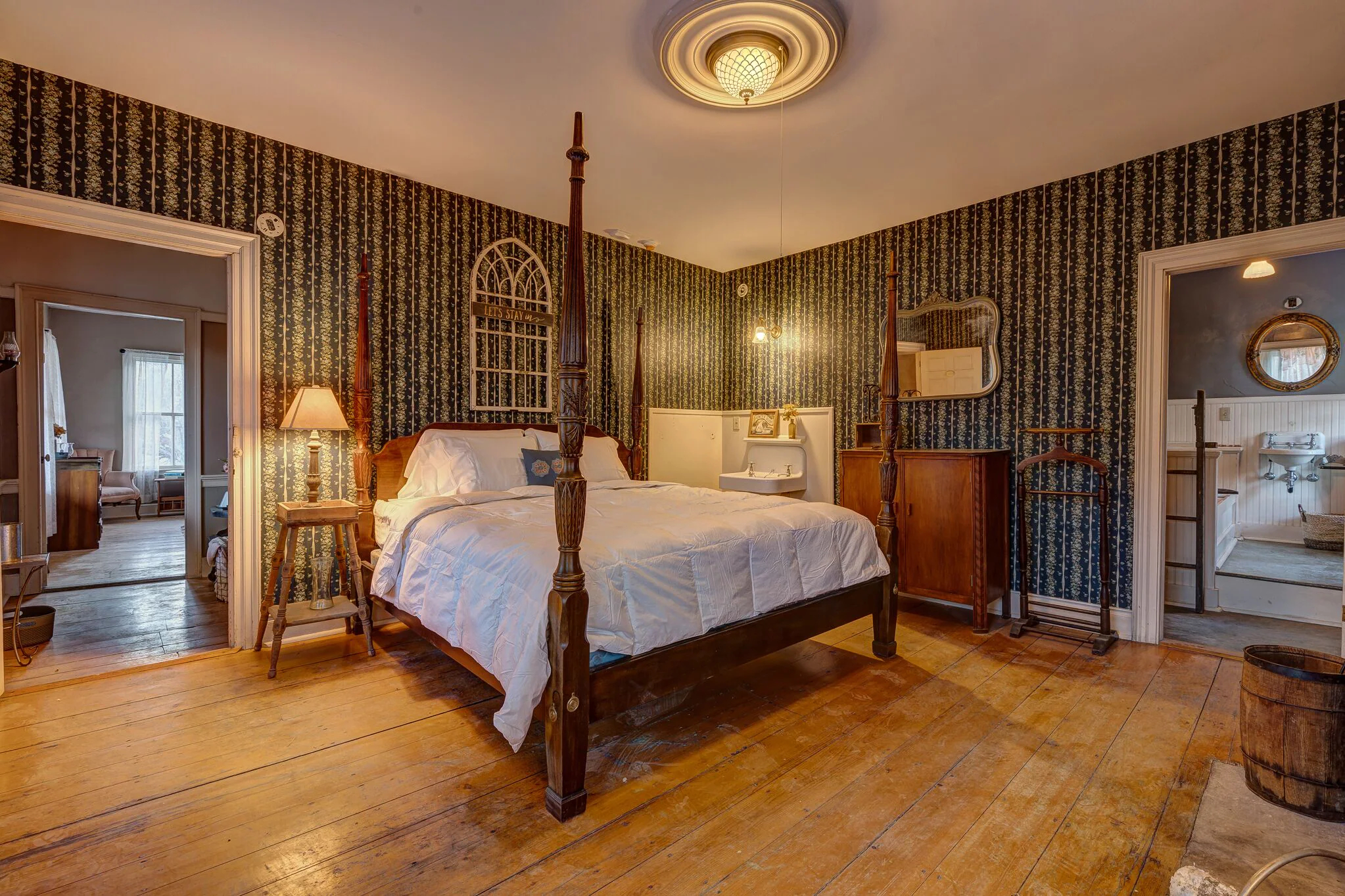 Rowell's Inn