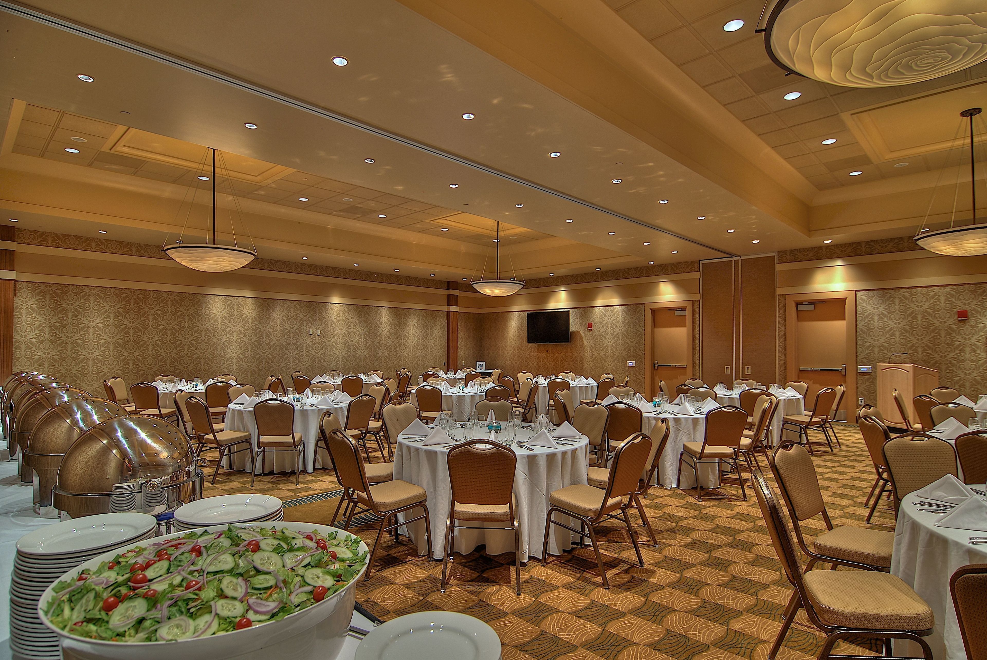 Hollywood Casino Hotel & Raceway