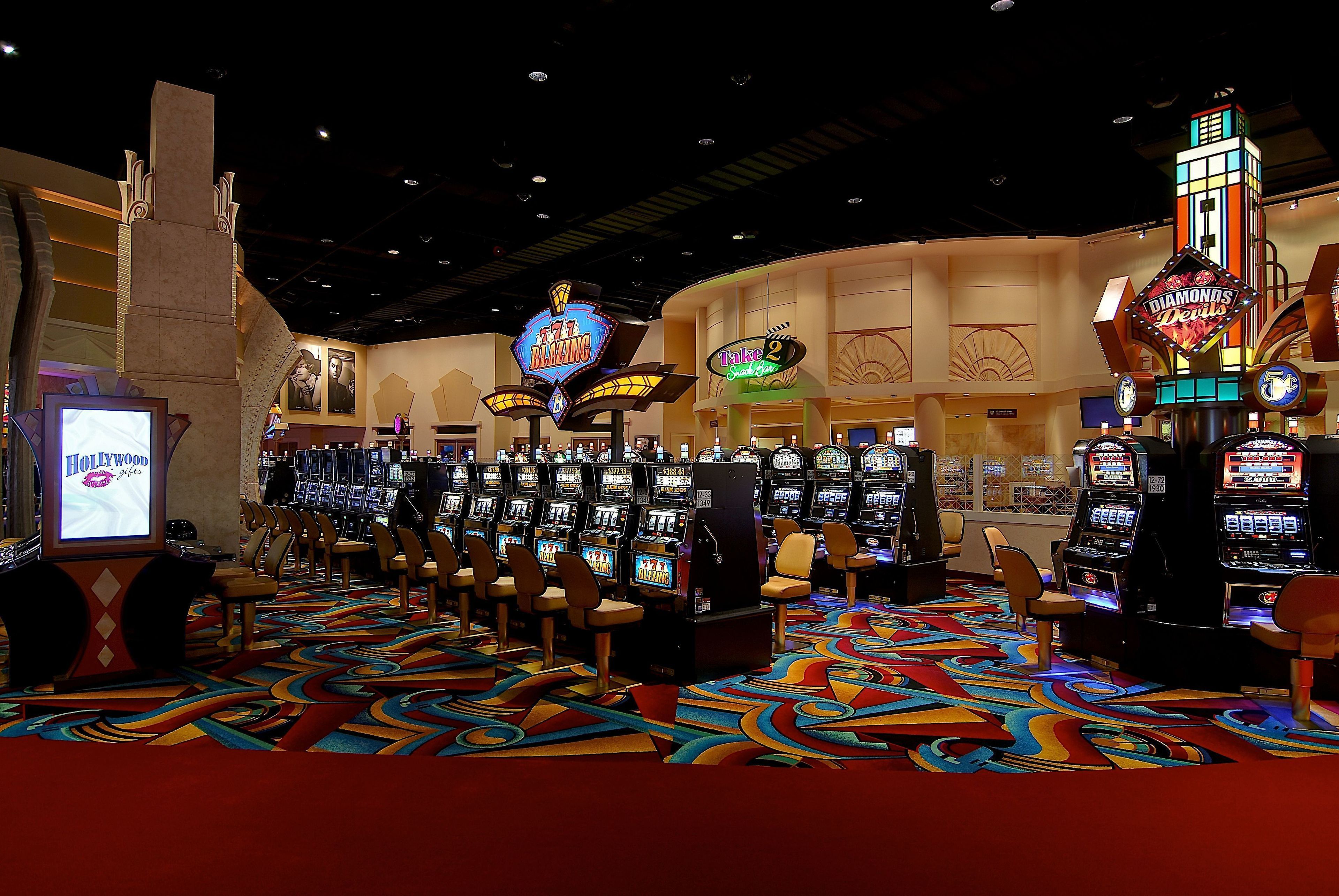 Hollywood Casino Hotel & Raceway