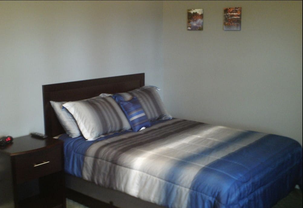 Pine Tree Inn