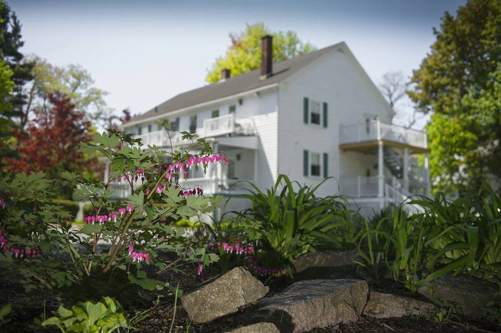 Anne’s White Columns Inn