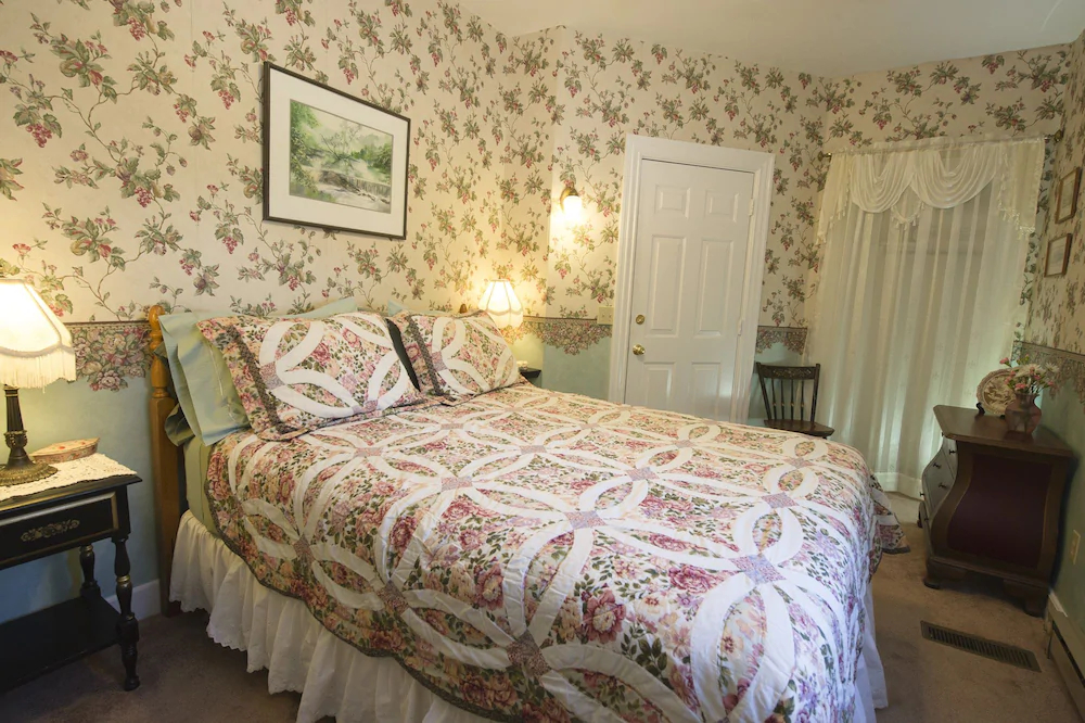 Anne’s White Columns Inn