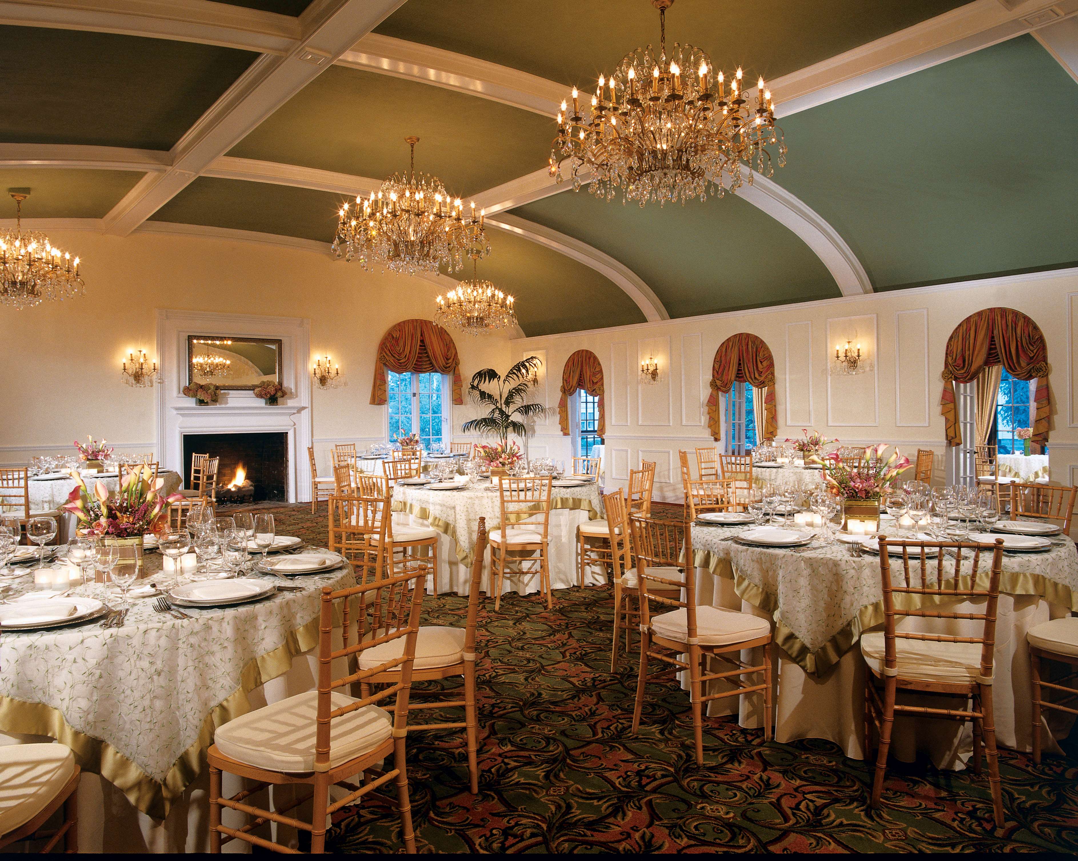 Harborside Hotel, Spa & Marina