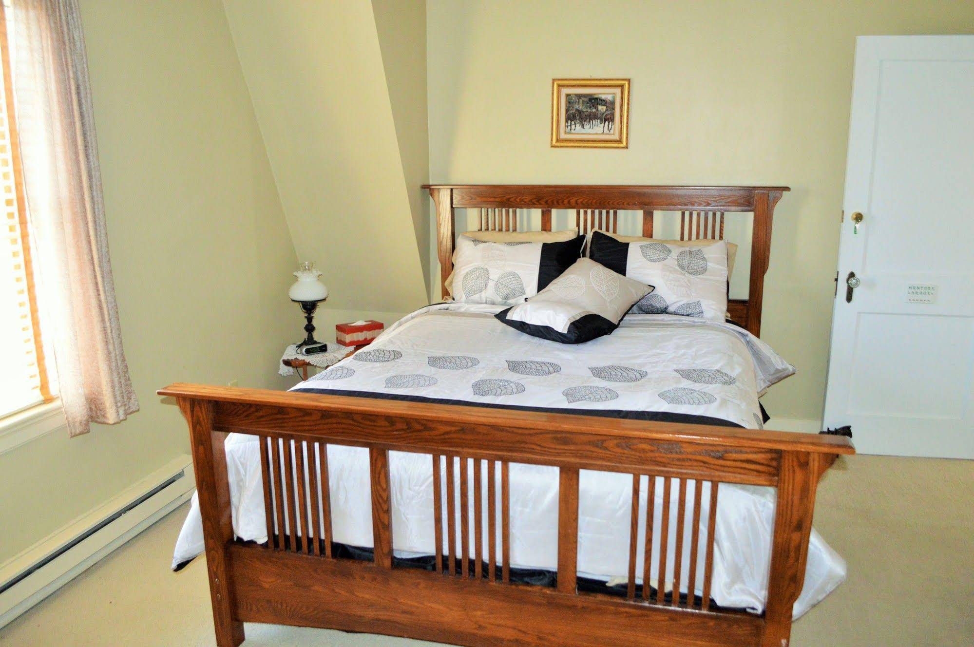 Heathwood Inn & Suites