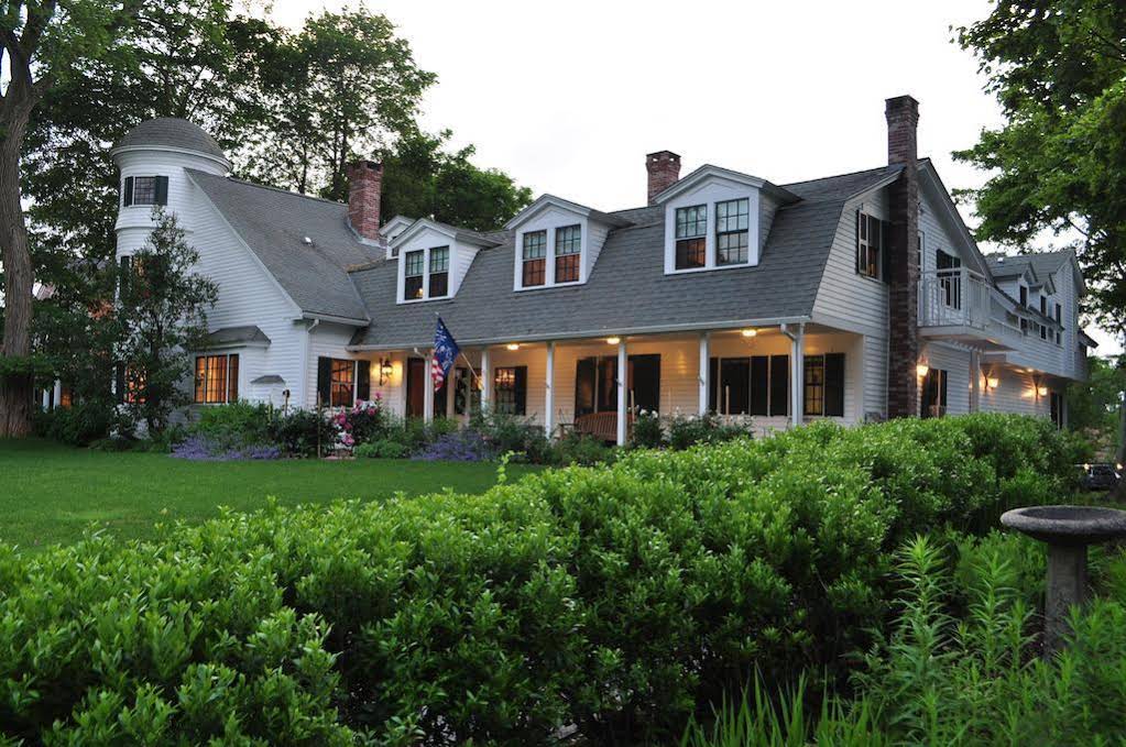 Stone Throw Cottage