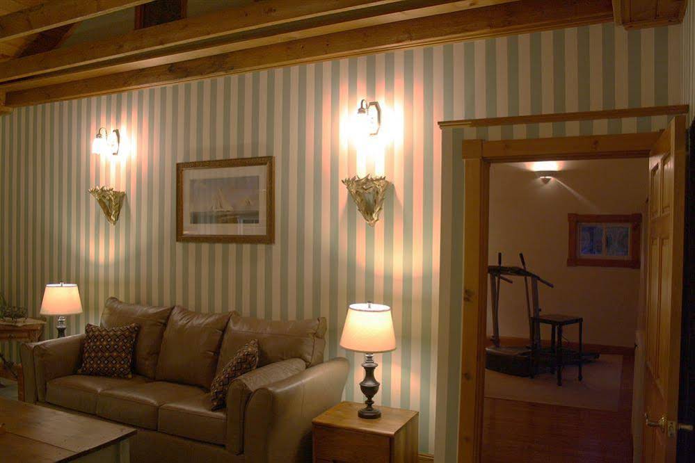 The Acadia Hotel - Downtown