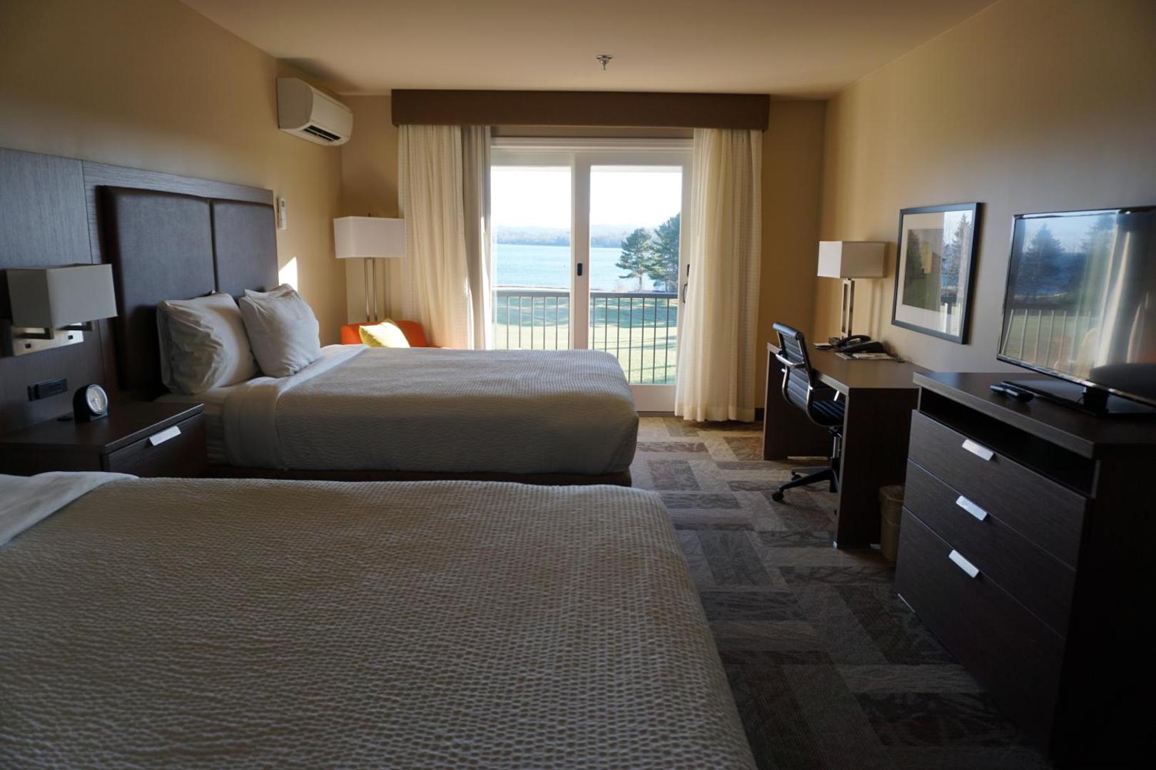 Belfast Harbor Inn