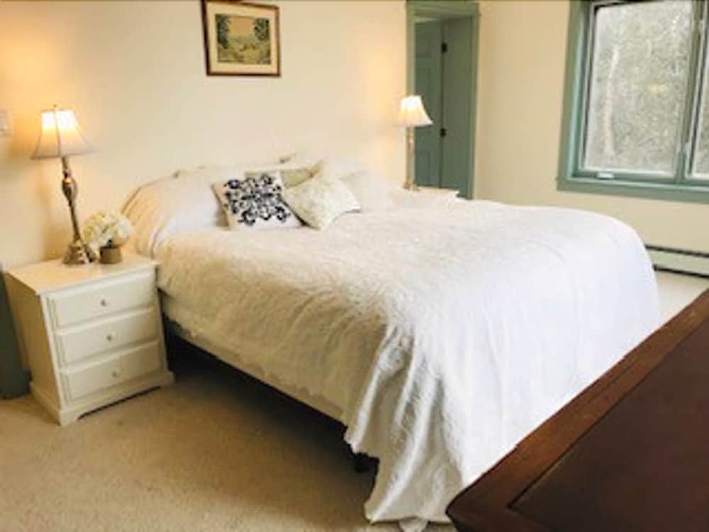 Woods Pond Cottage