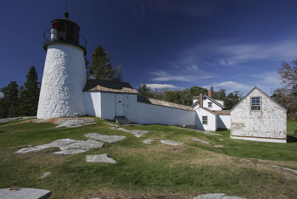 Spruce Point Inn Resort & Spa