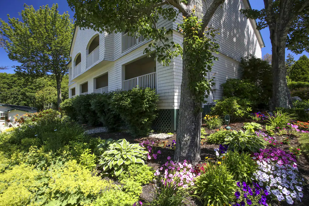 Spruce Point Inn Resort & Spa