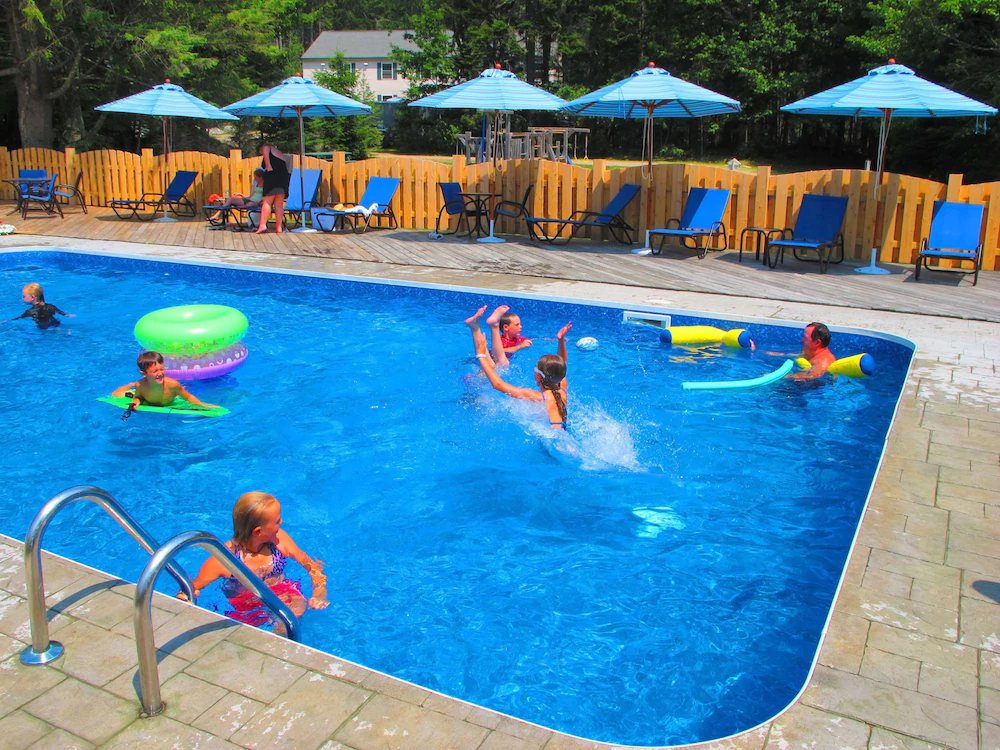 Spruce Point Inn Resort & Spa