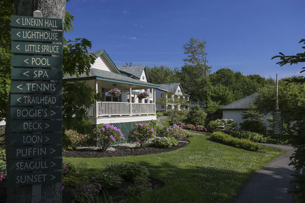 Spruce Point Inn Resort & Spa