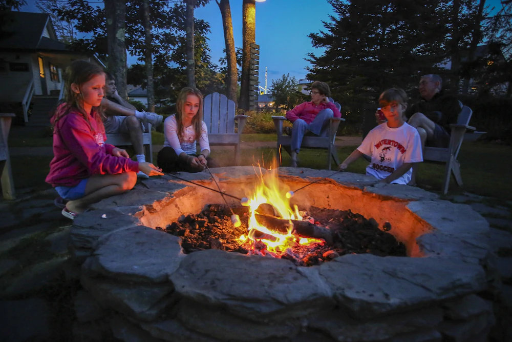 Spruce Point Inn Resort & Spa
