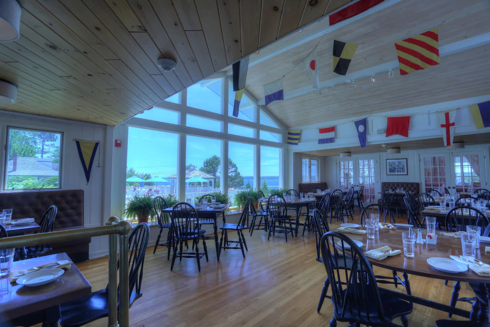 Spruce Point Inn Resort & Spa