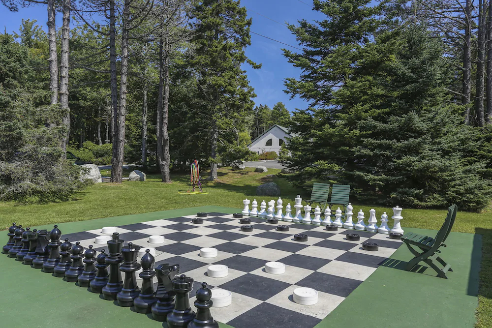Spruce Point Inn Resort & Spa