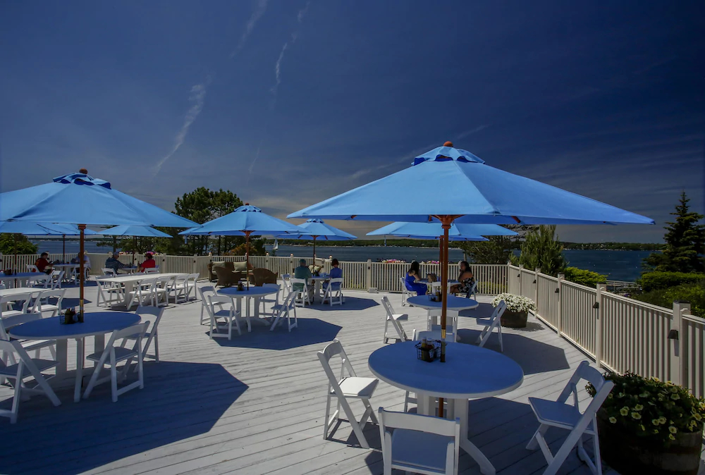 Spruce Point Inn Resort & Spa