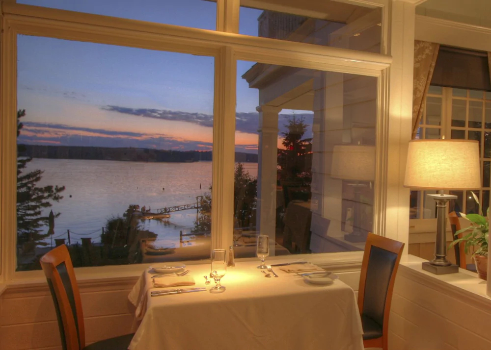 Spruce Point Inn Resort & Spa