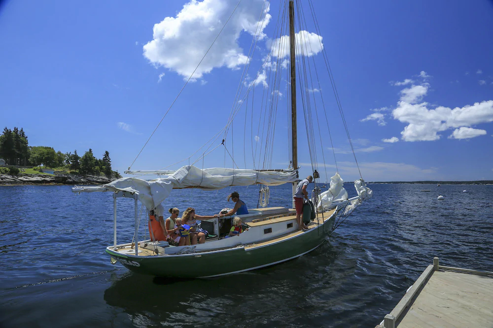 Spruce Point Inn Resort & Spa