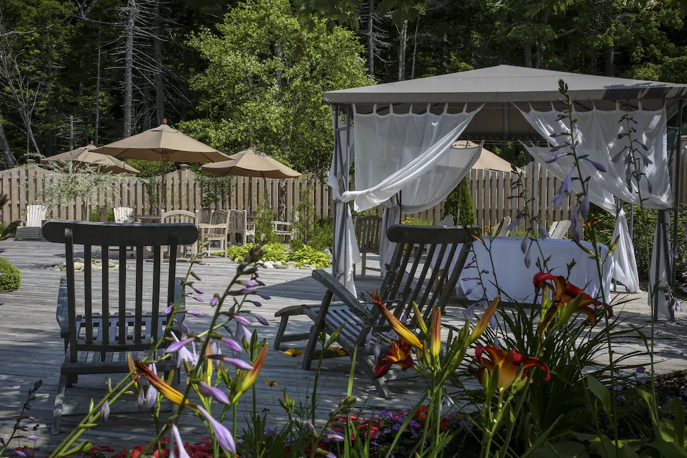 Spruce Point Inn Resort & Spa