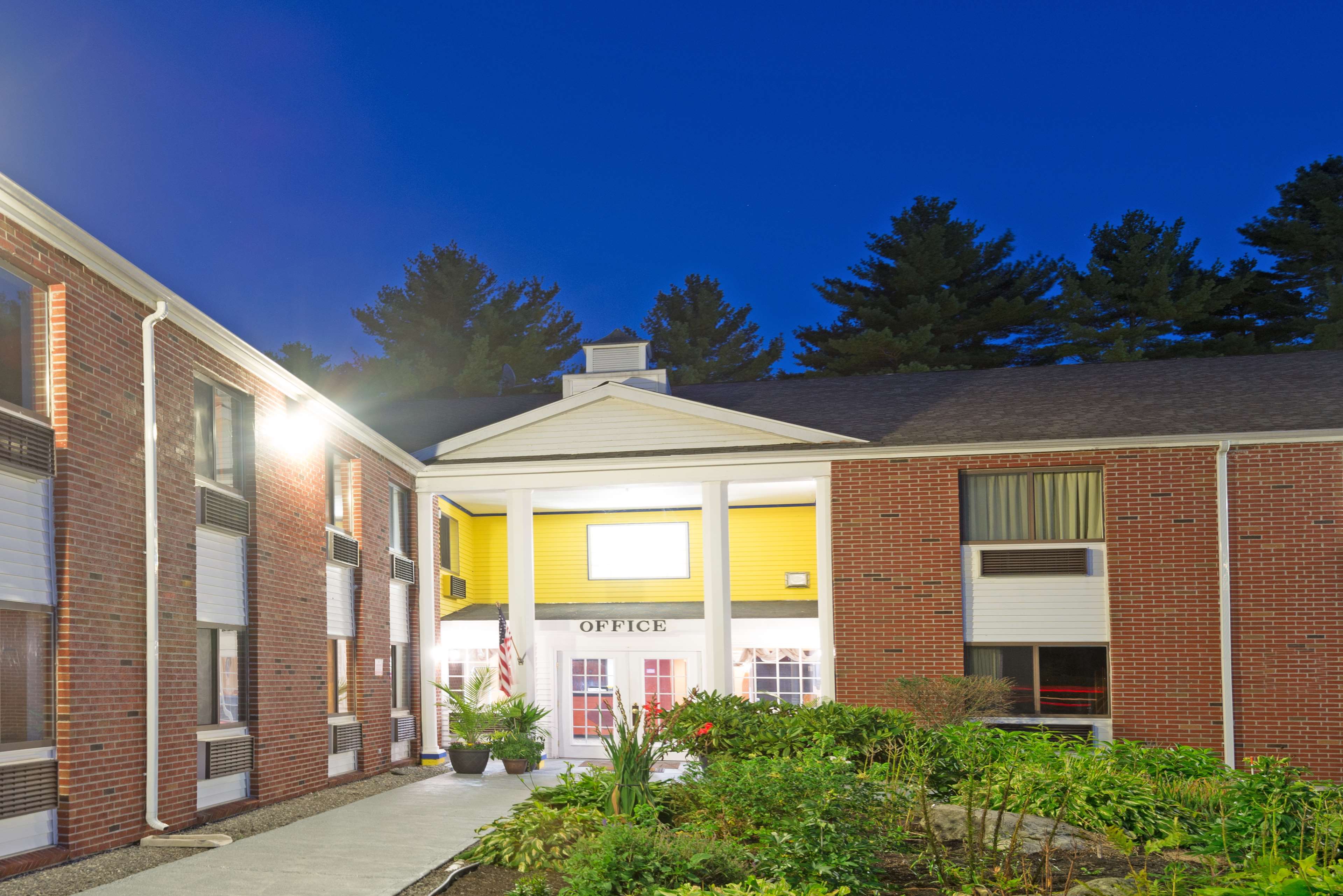 Days Inn by Wyndham Brunswick Bath Area