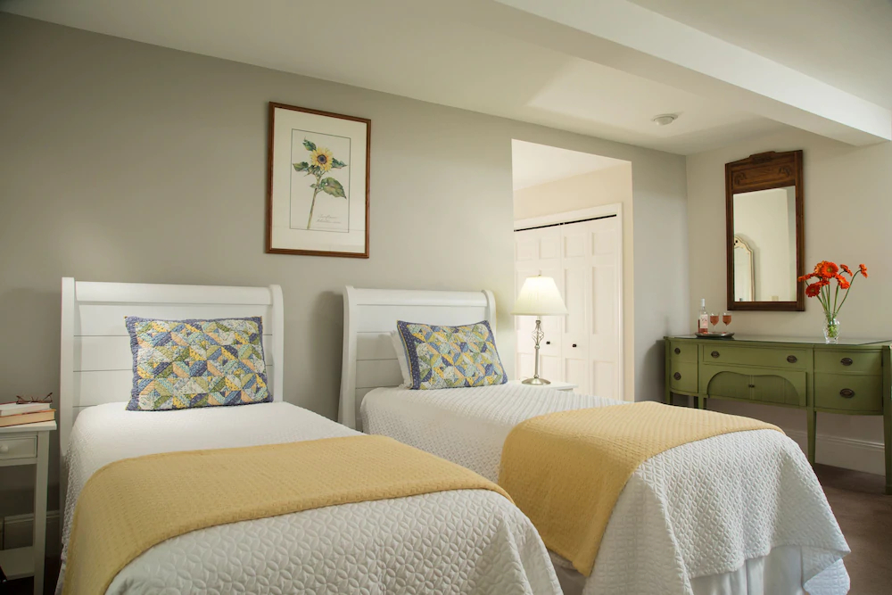 Hawthorn Inn