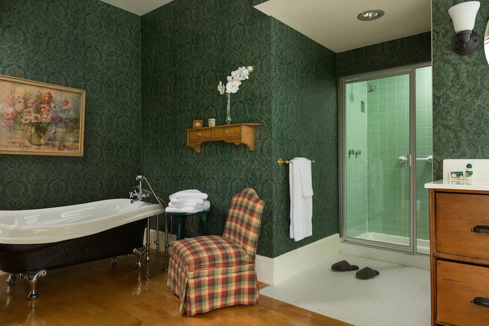 Hawthorn Inn