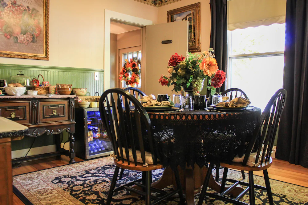 Taylor Edes Inn