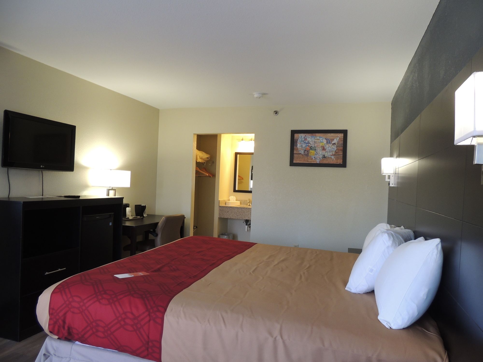 Econo Lodge Freeport