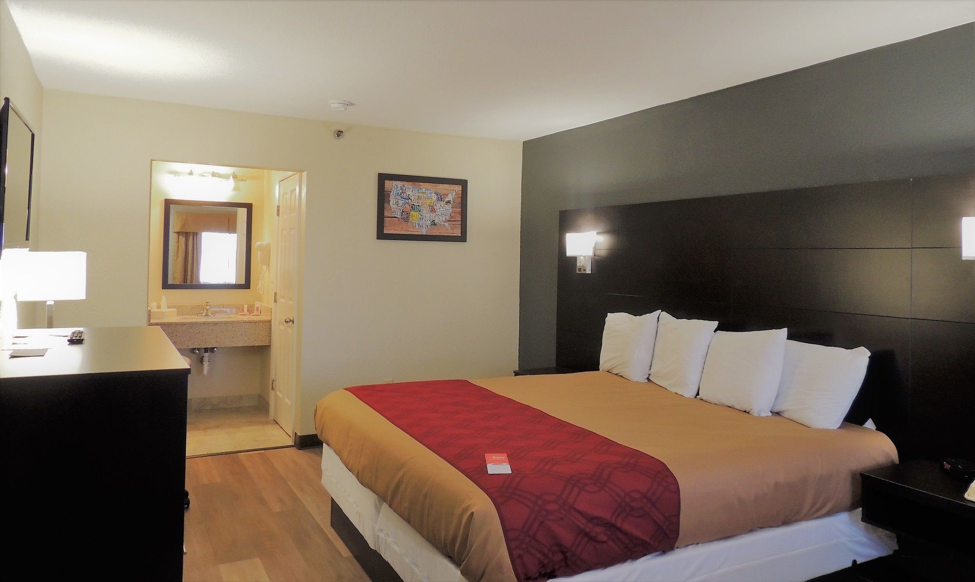 Econo Lodge Freeport