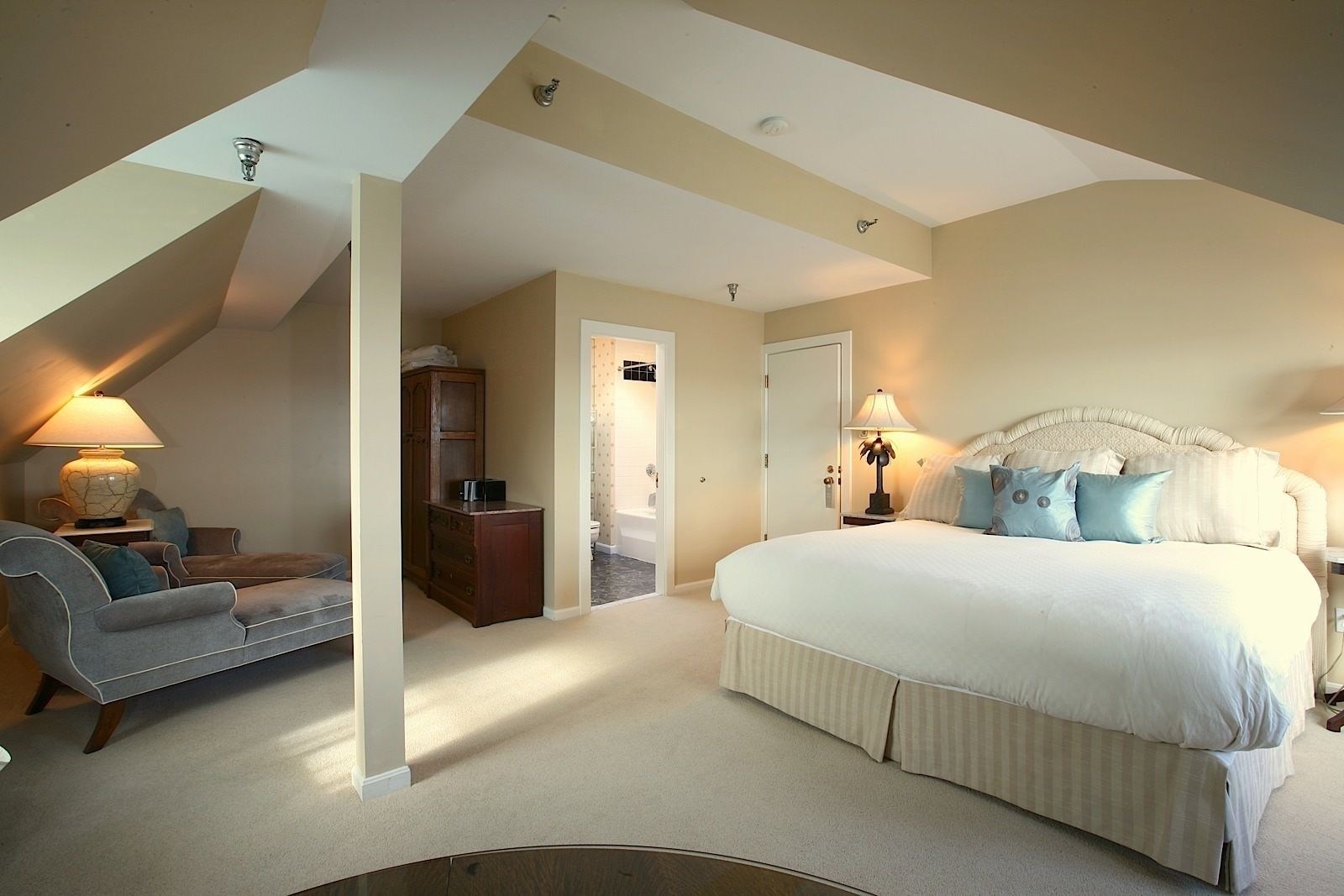 The Beach House Inn