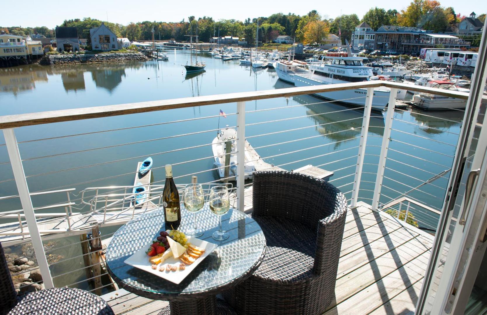 The Boathouse Waterfront Hotel and Restaurant