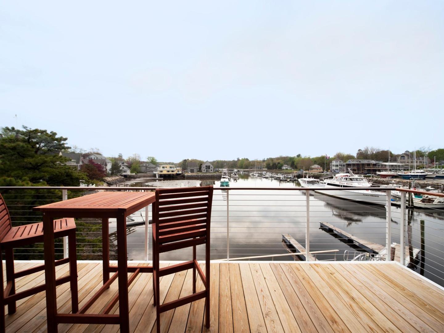 The Boathouse Waterfront Hotel and Restaurant