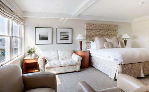 The Breakwater Inn & Spa