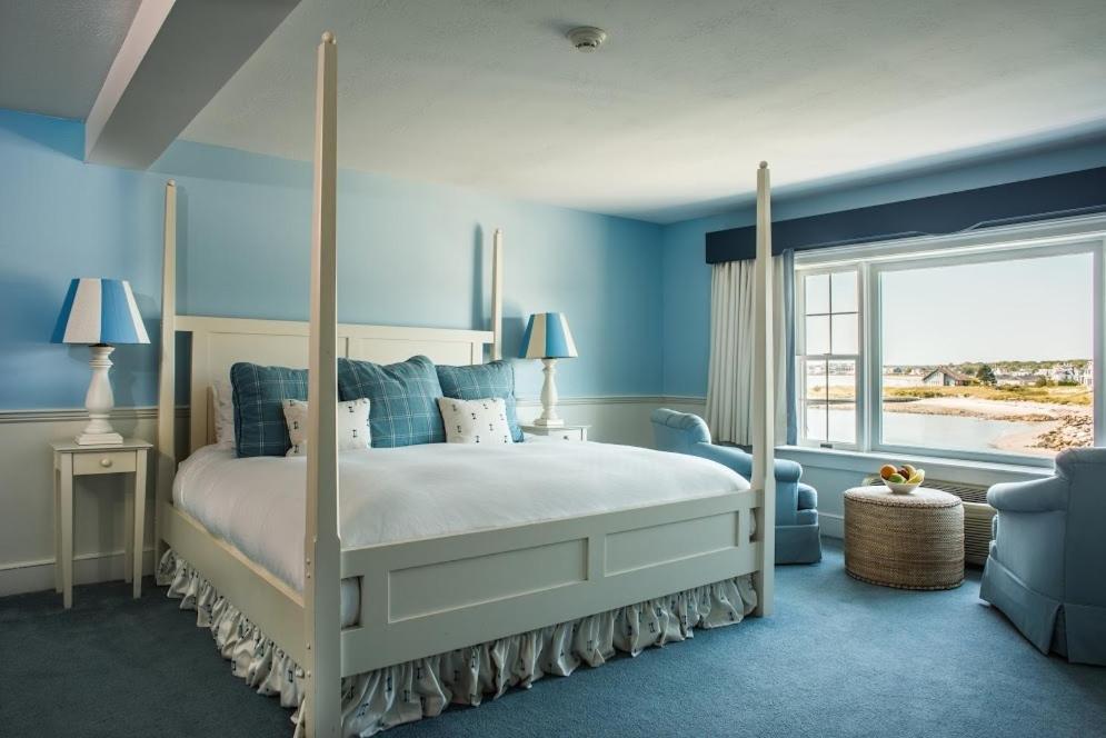 The Breakwater Inn & Spa