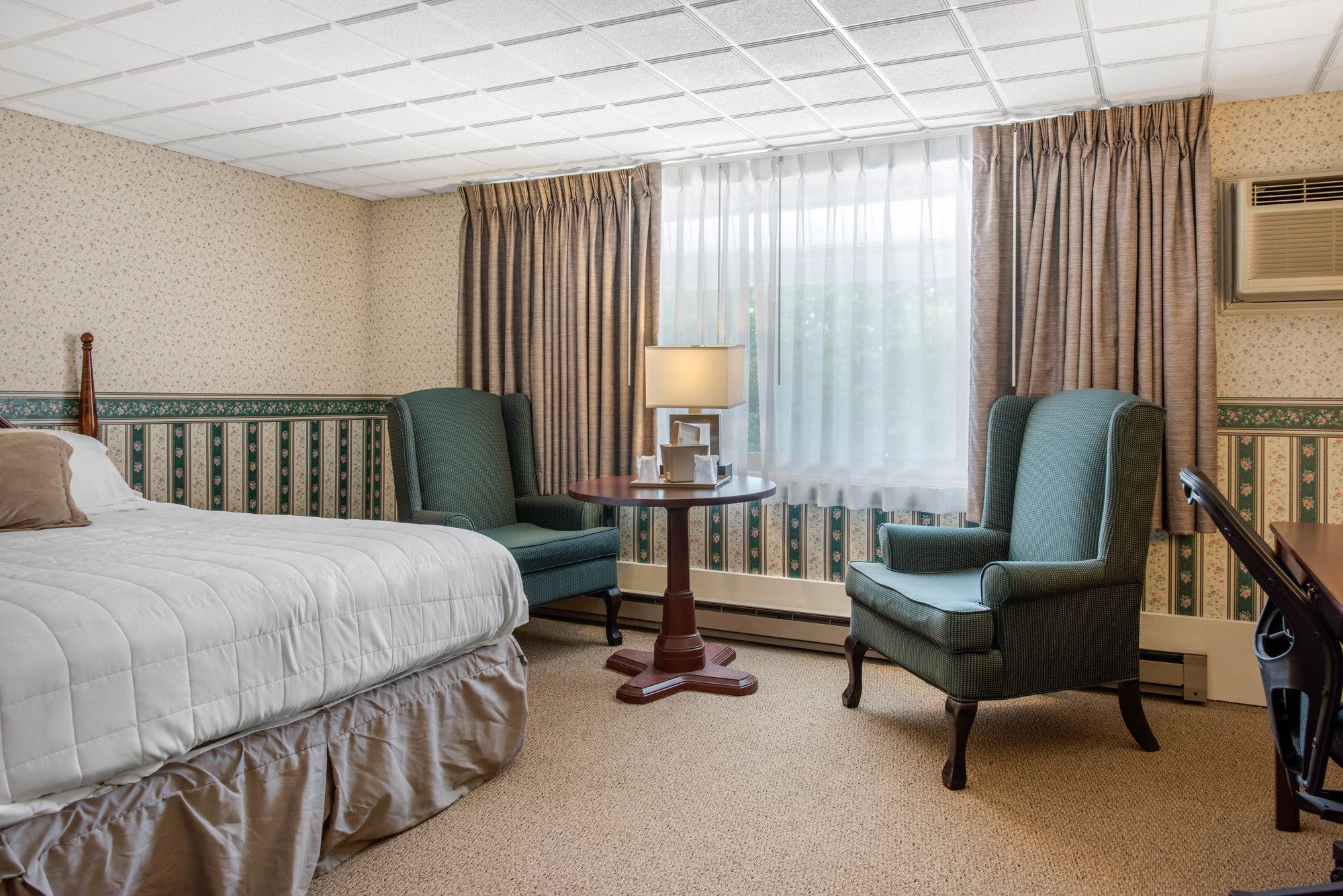 Coachman Inn