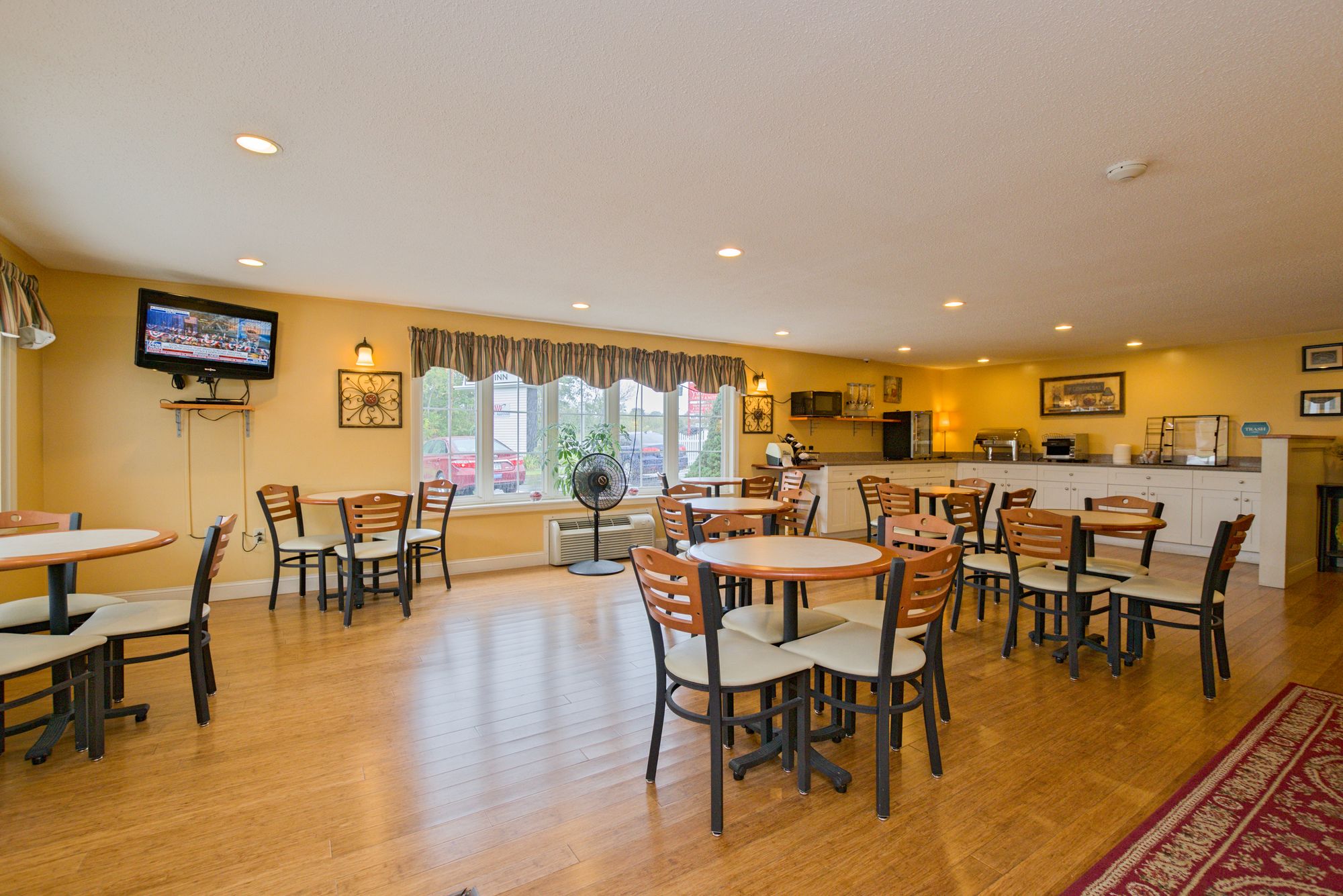 Coachman Inn