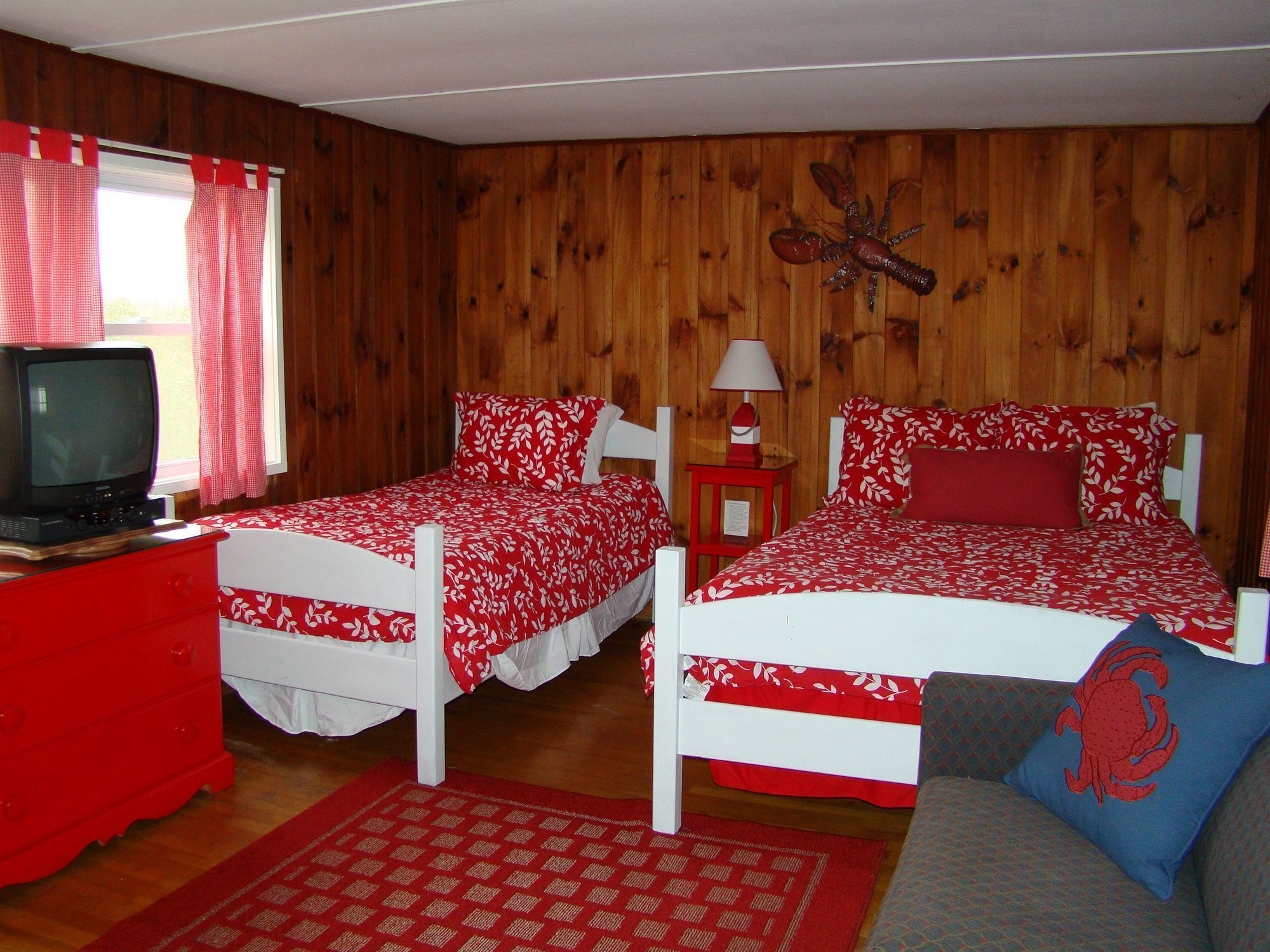 Bay Leaf Cottages & Bistro