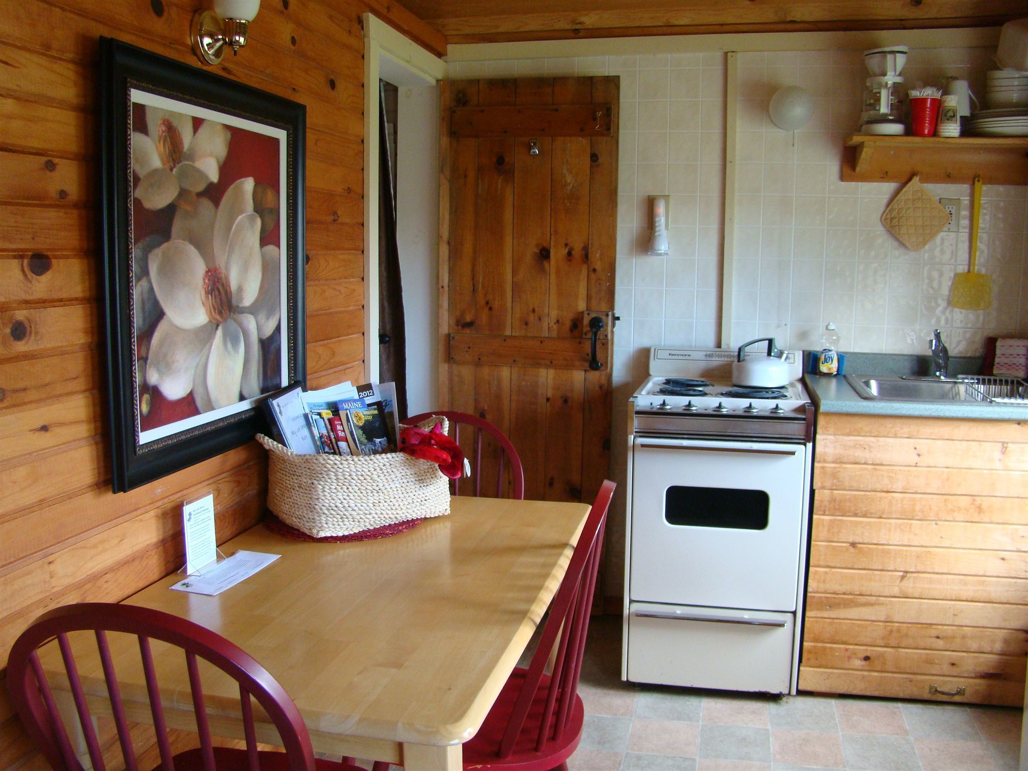 Bay Leaf Cottages & Bistro