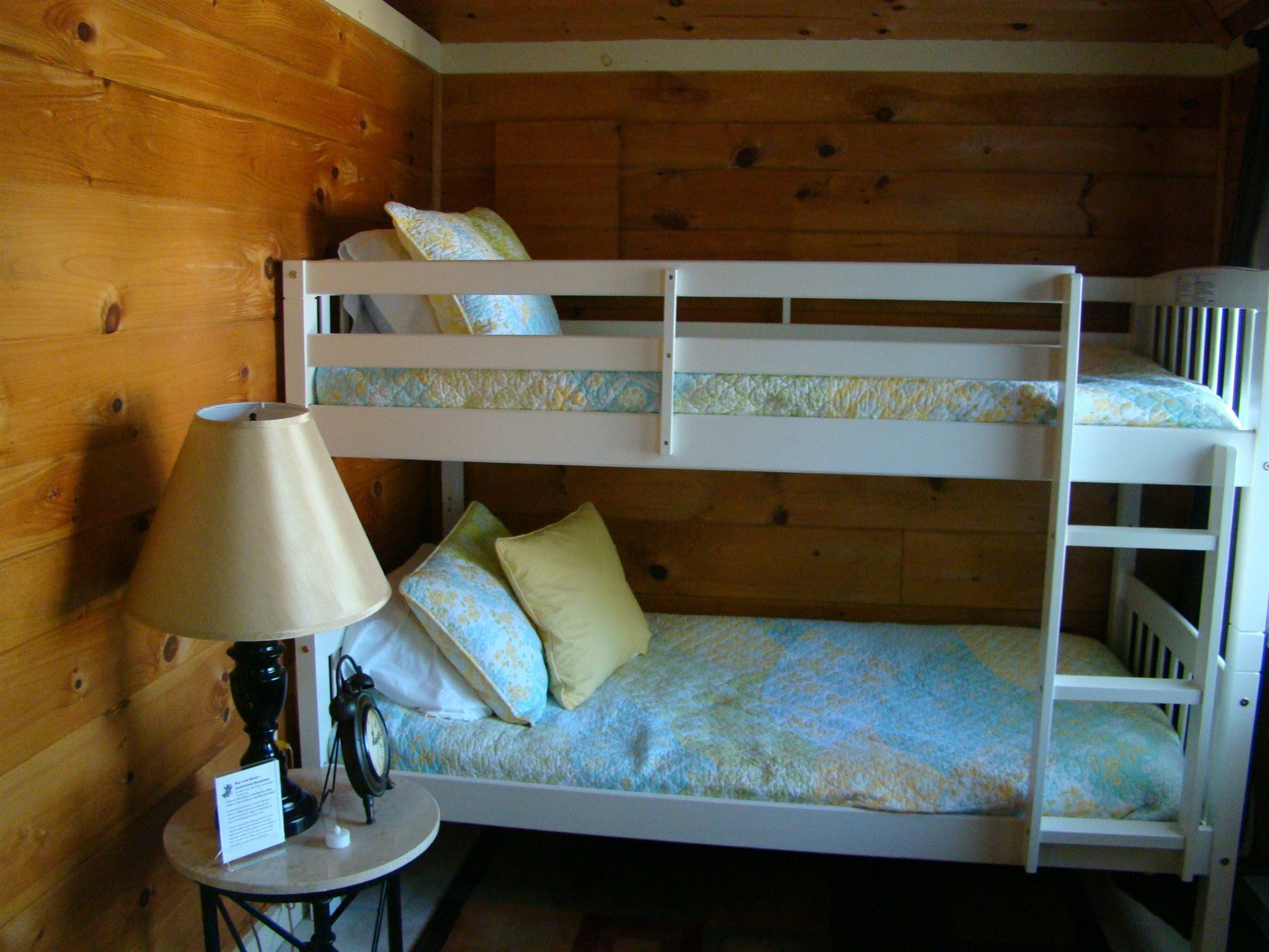 Bay Leaf Cottages & Bistro