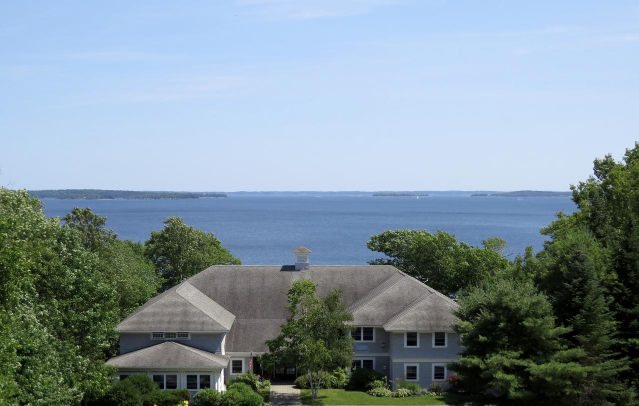 The Inn at Oceans Edge