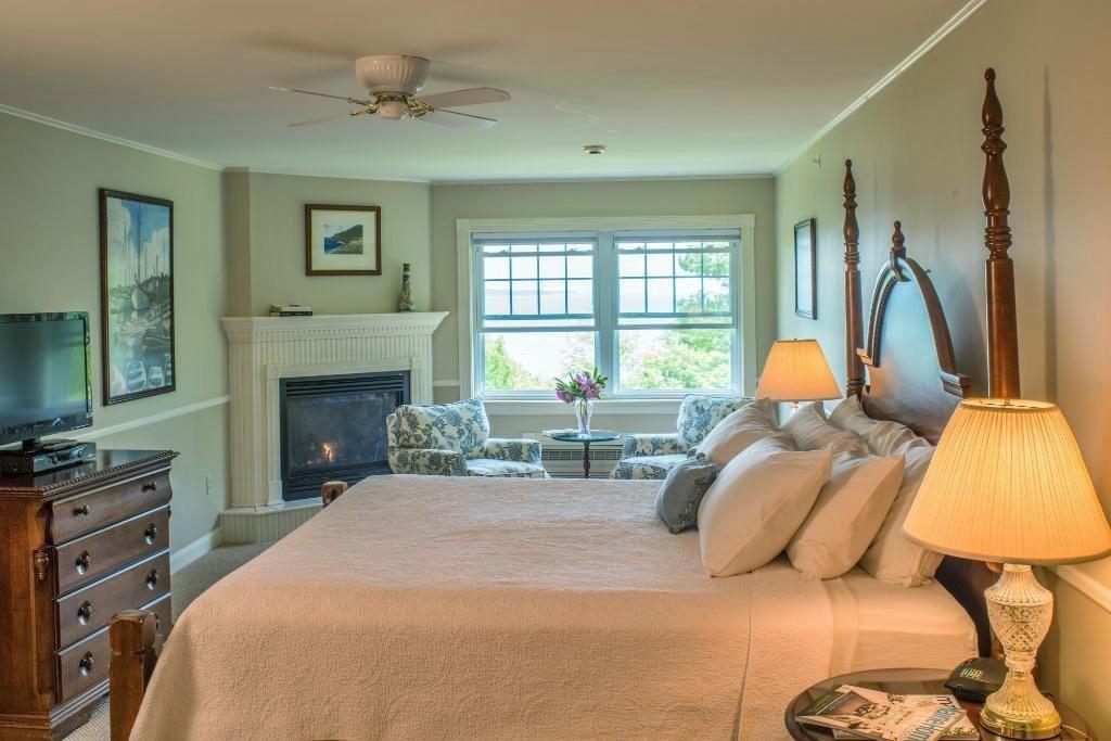 The Inn at Oceans Edge