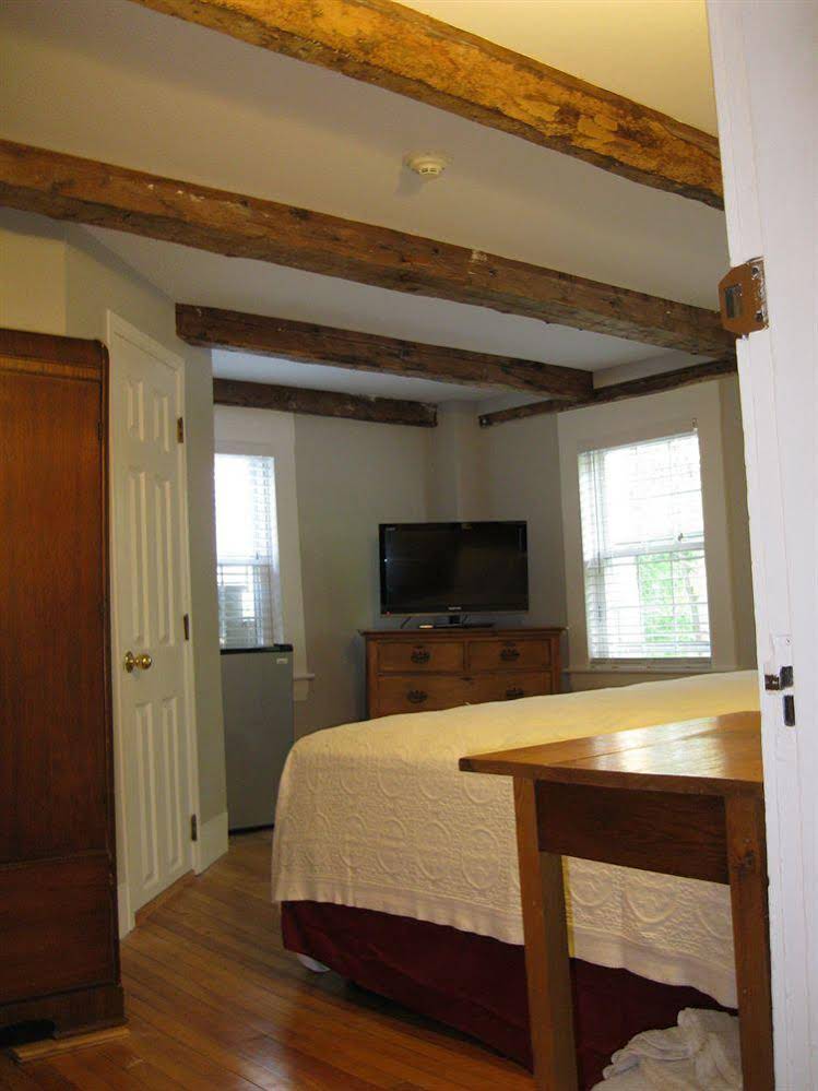 Abalonia Inn