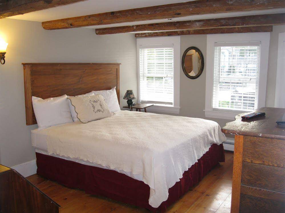 Abalonia Inn