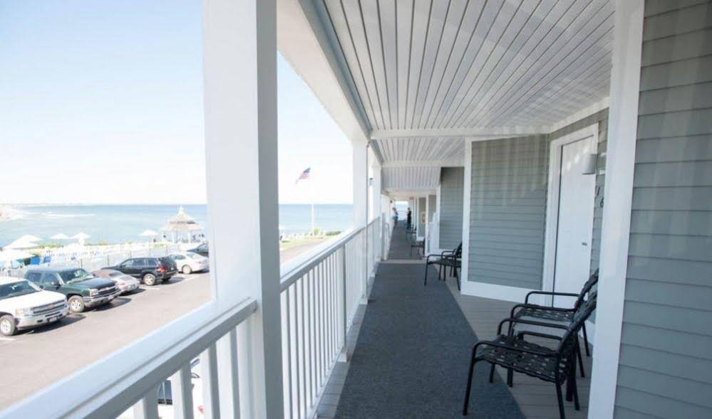 Anchorage by the Sea