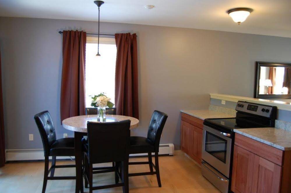 Sea Rose Suites