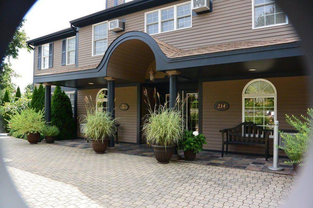 Sea Rose Suites