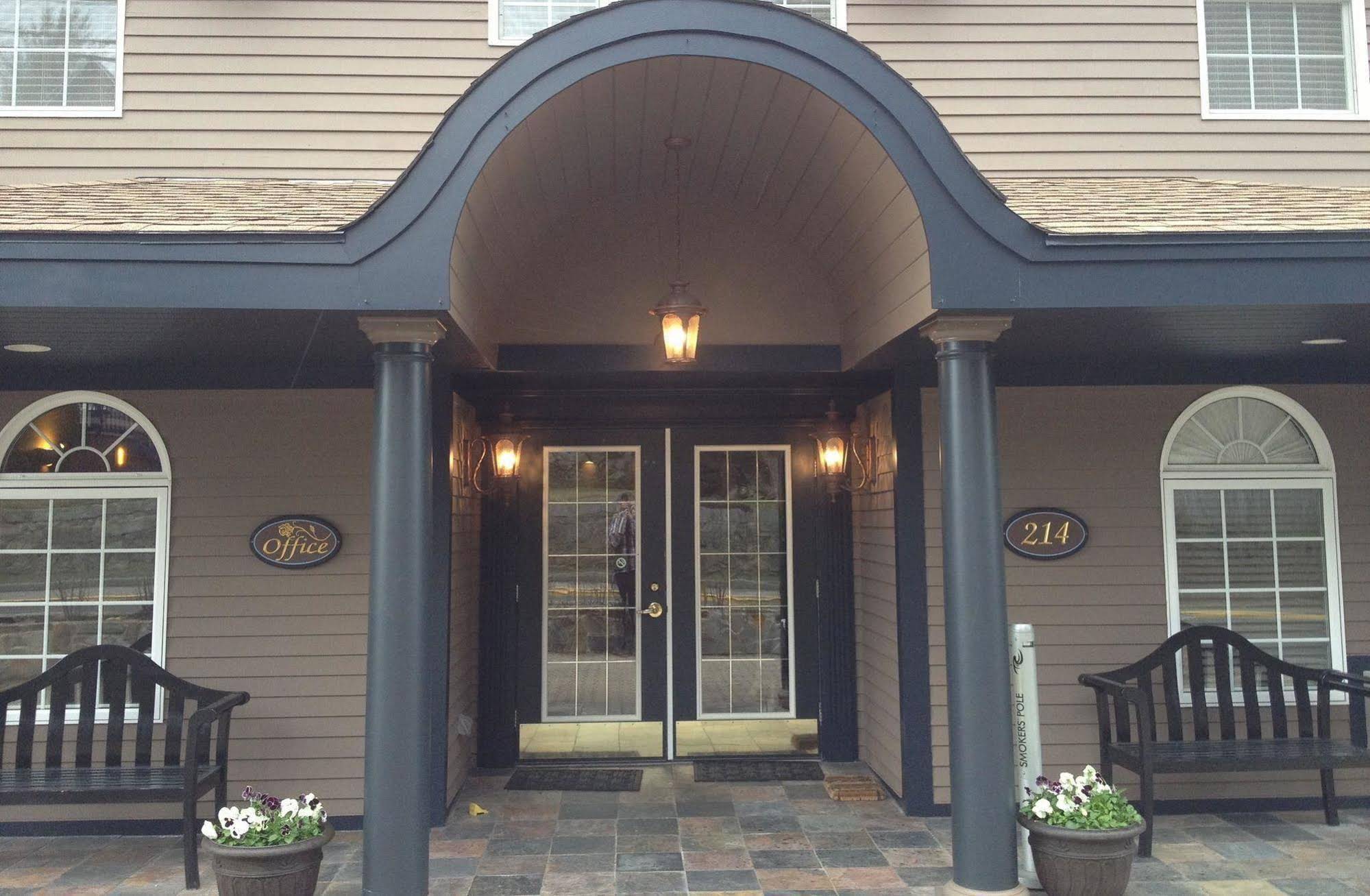 Sea Rose Suites