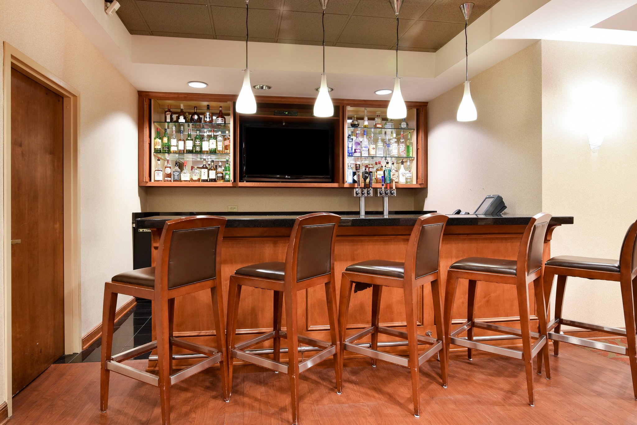 Clarion Hotel Airport