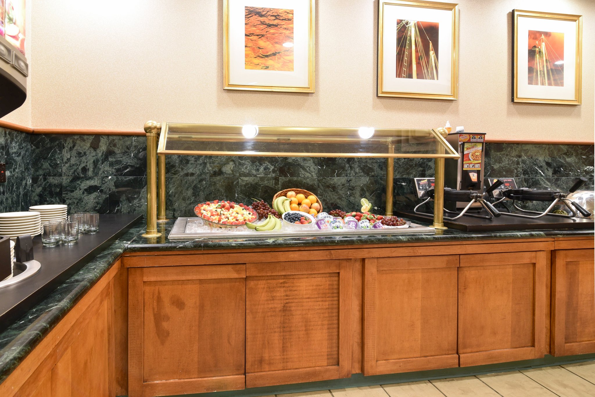 Clarion Hotel Airport