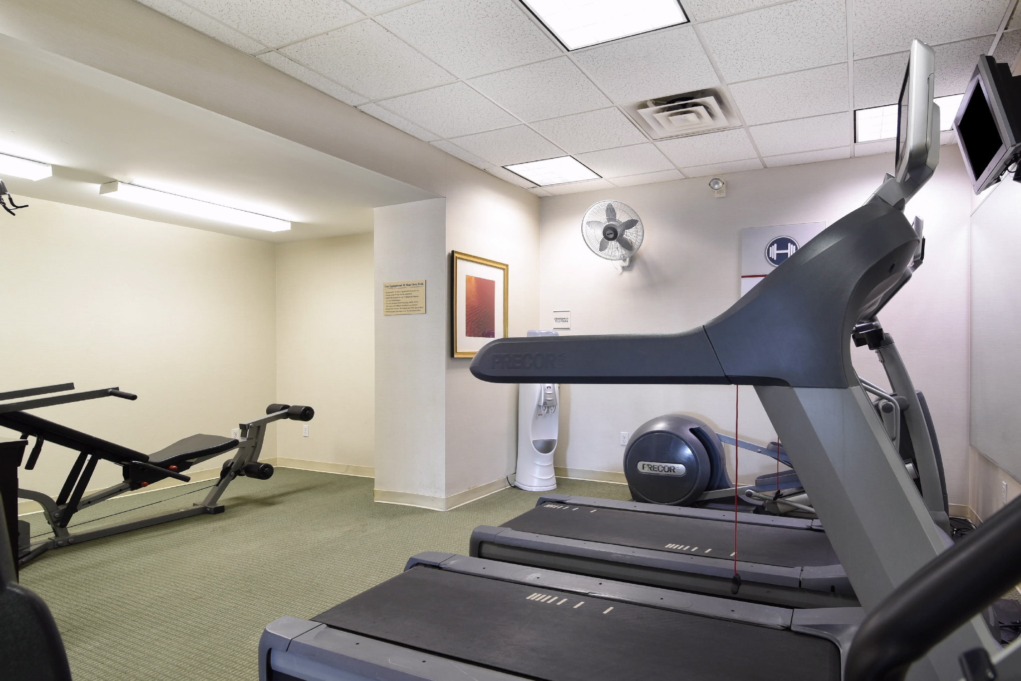 Clarion Hotel Airport